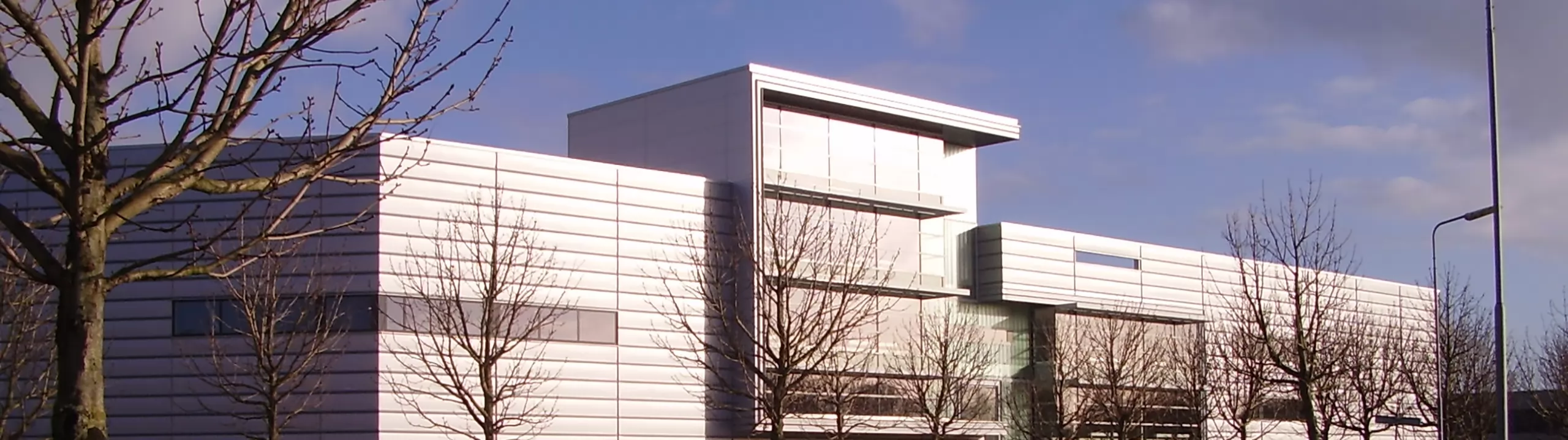 Elzen Distribution Center