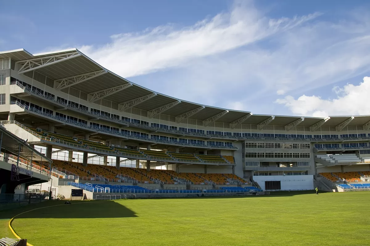 Flexible roofing systems for stadiums